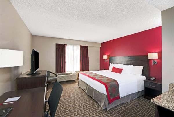 New World Inn & Conference Center Колумбус Экстерьер фото